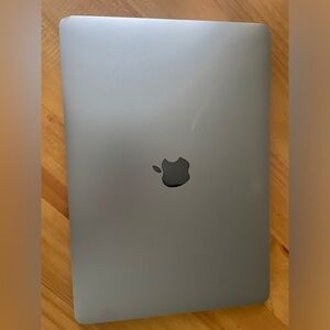 APPLE 2017 MacBook Pro